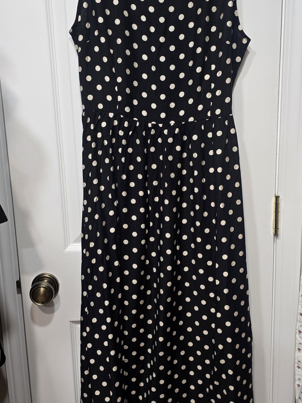 Cupshe Black Sleeveless Midi Dress with White Polka Dots